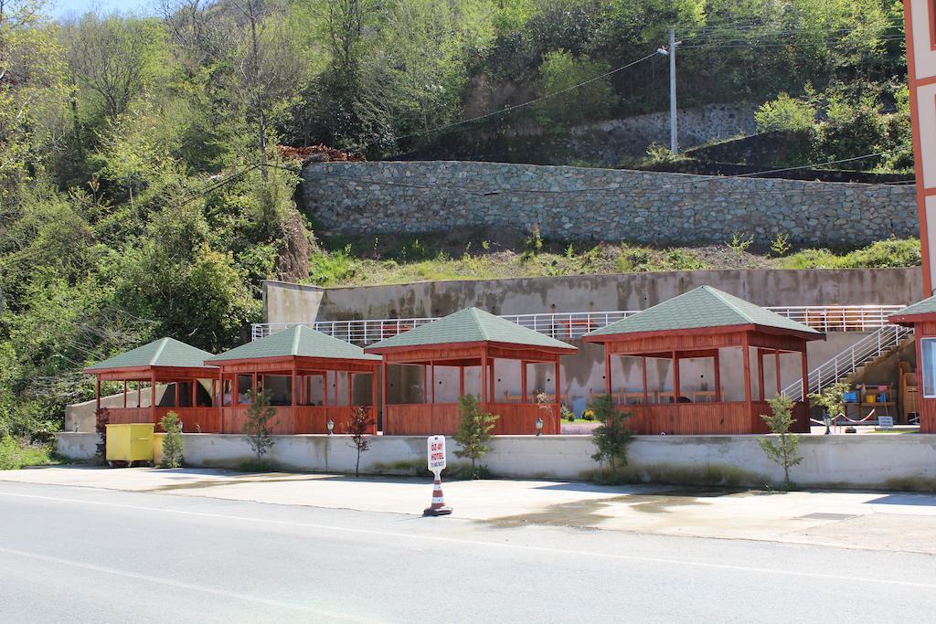 Oz-Ay Hotel Sürmene Exteriör bild